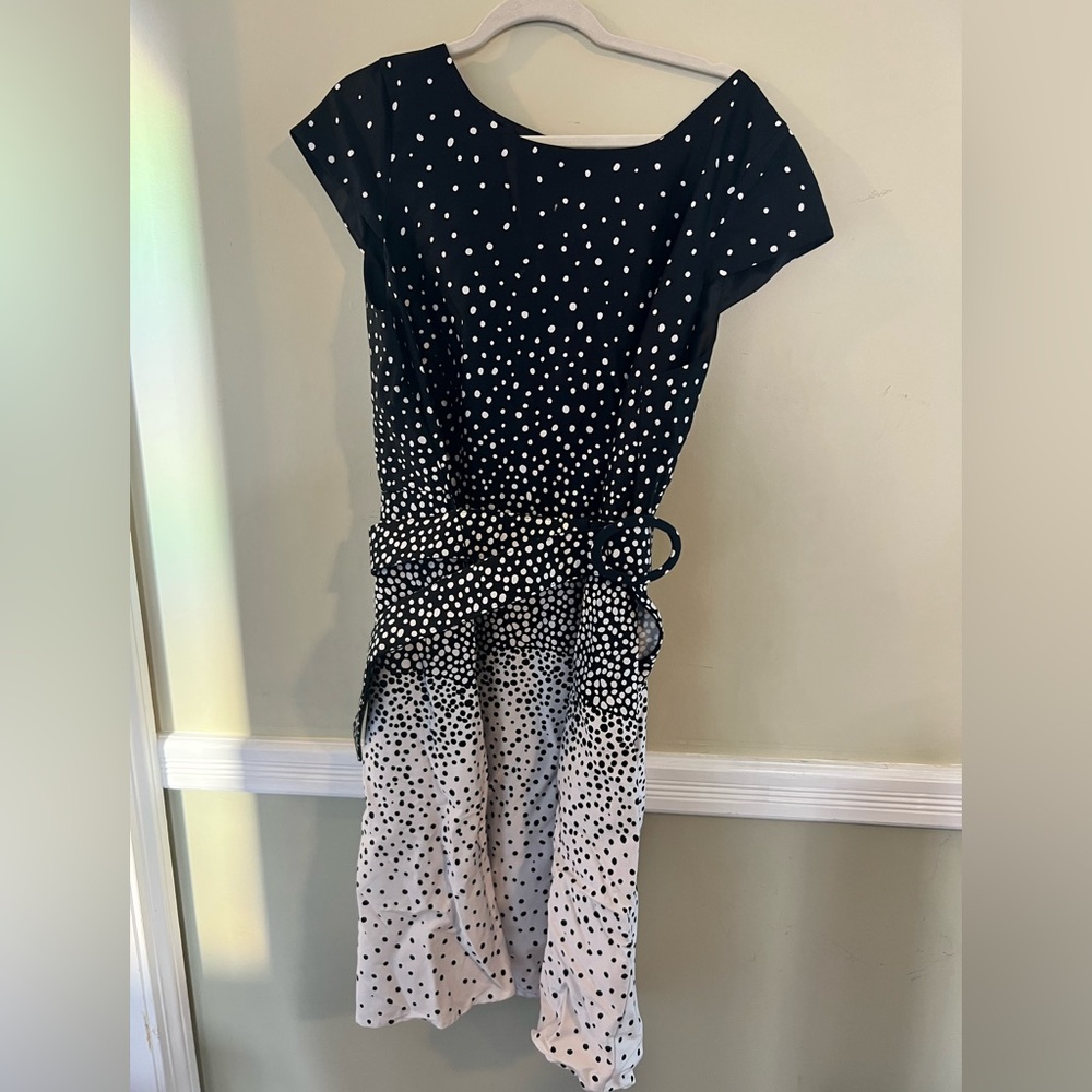 Dress- Spense Black and White 18W